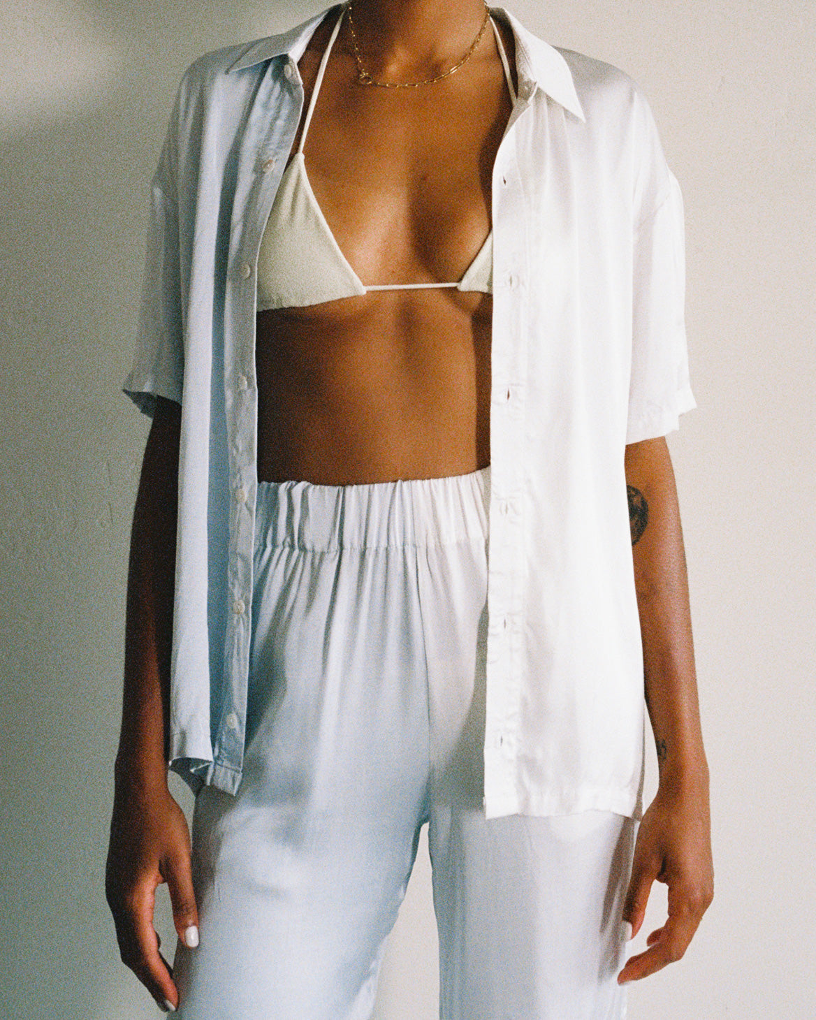 Sur Button Down